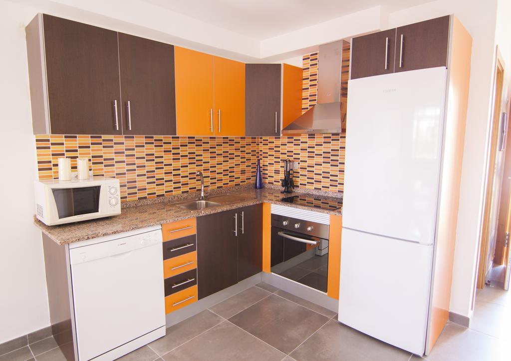 Anju Delfines Bravo's Appartement *